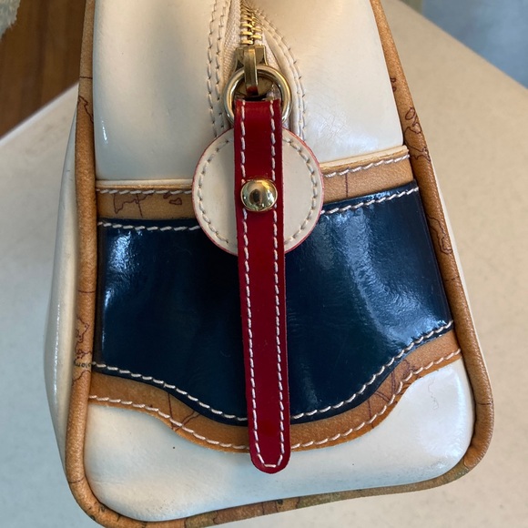 VTG Alviero Martini White and Red Women's Bag - Picture 2 of 13